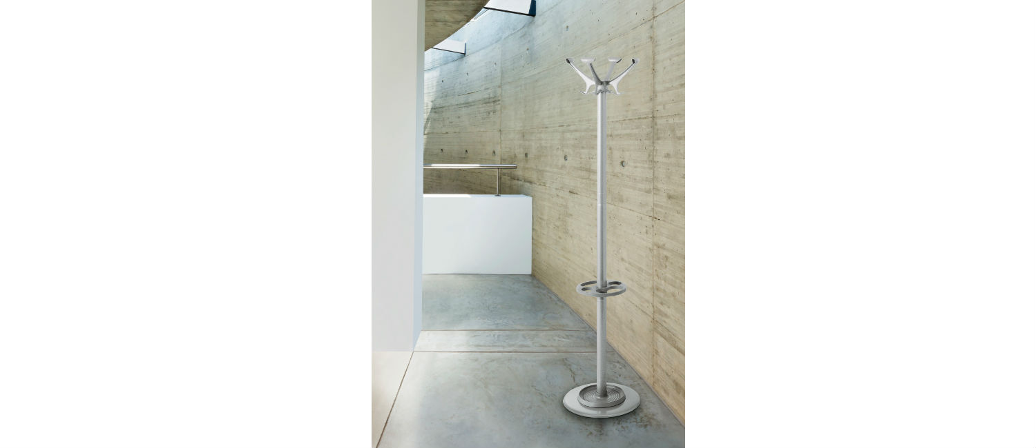 Coat stand King